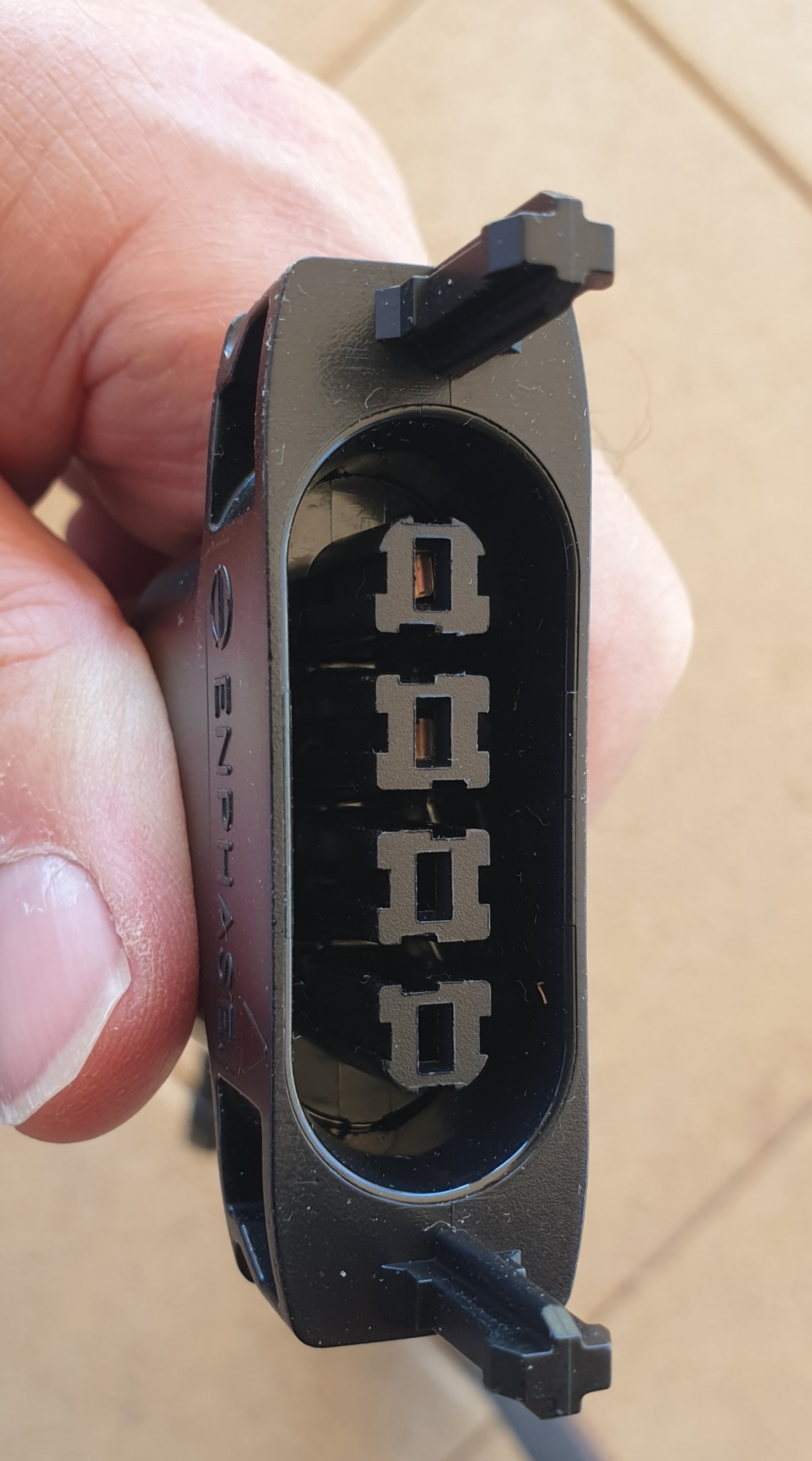 Inverter plug