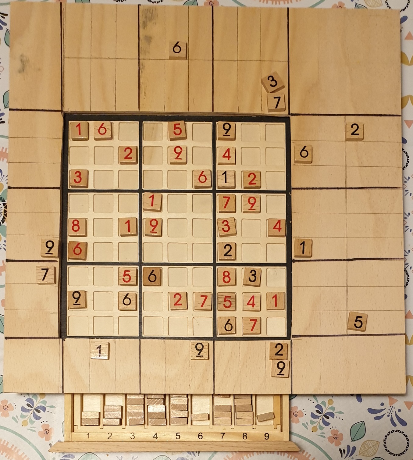 Guytec.com Sudoku oard with addon asisster board